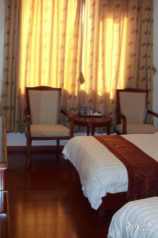 Heng Fu Lai Hotel Фошан Екстериор снимка